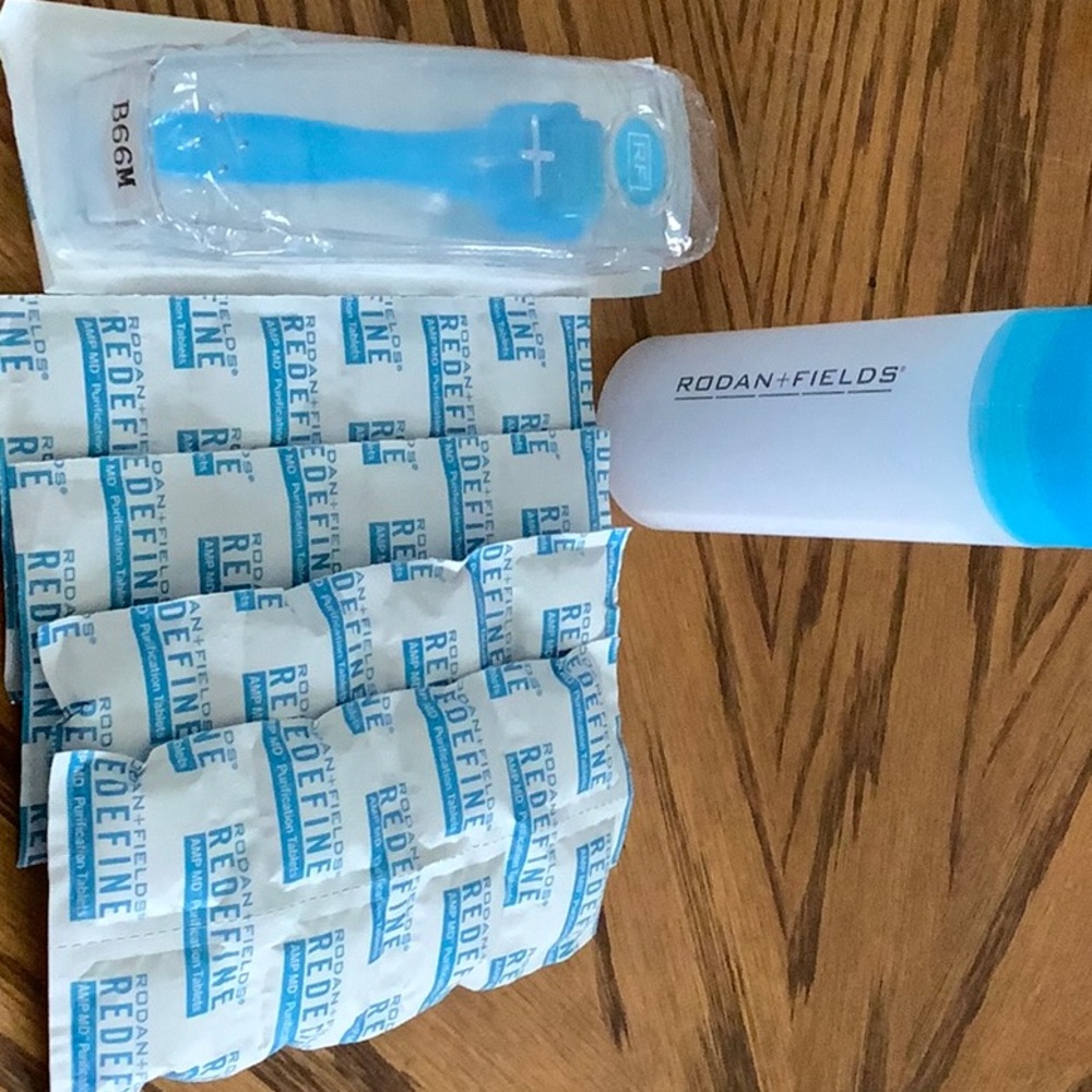 Rodan and Fields AMP MD roller with purification tablets. New unopened.